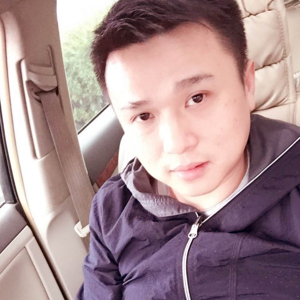 陌颜改变从容的照片