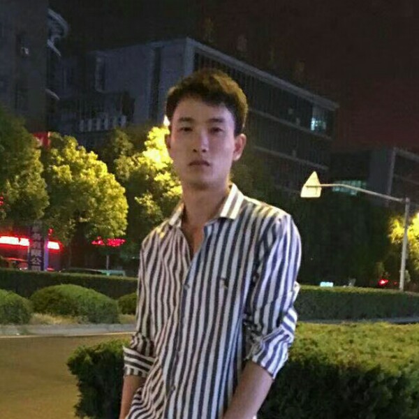 饶恩瞻的照片