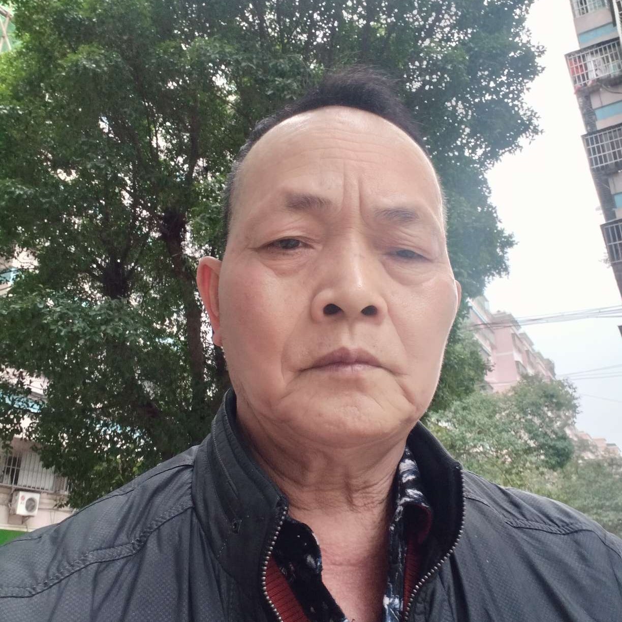 寒冷涟漪李克文的照片