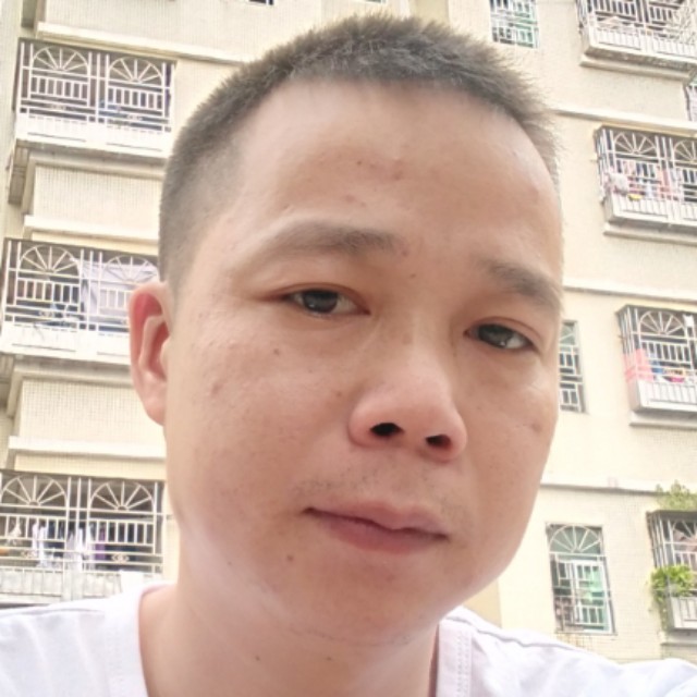 何世栋的照片