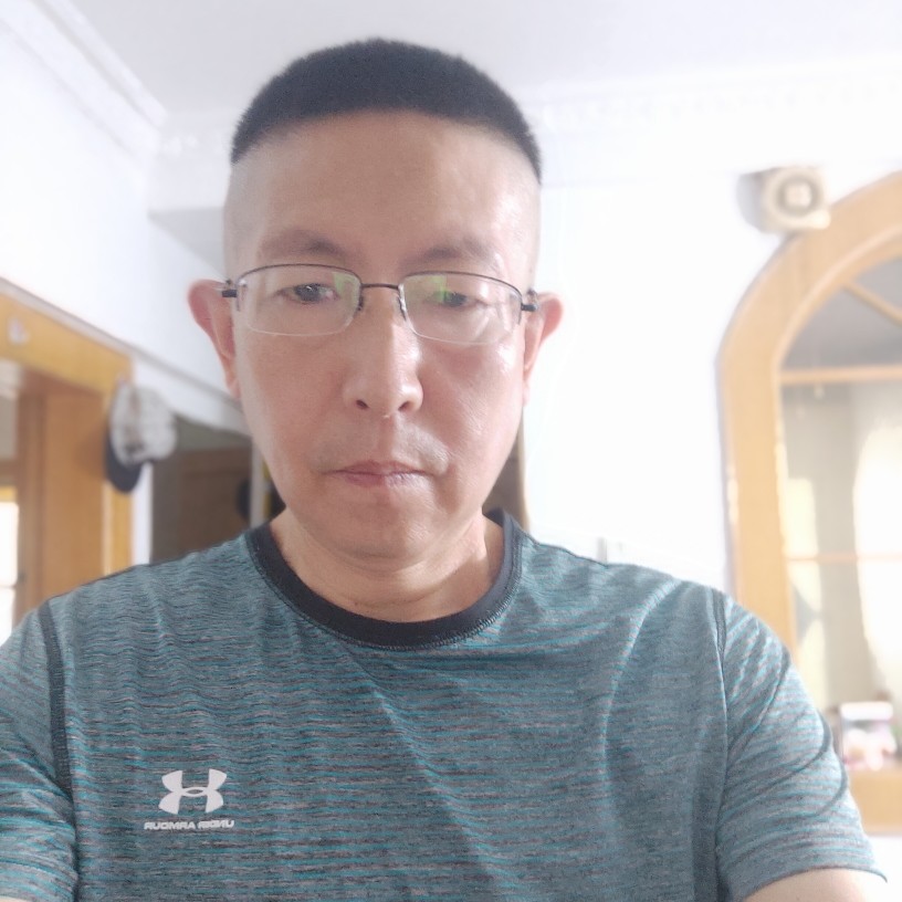 半梦半醒的石头的照片