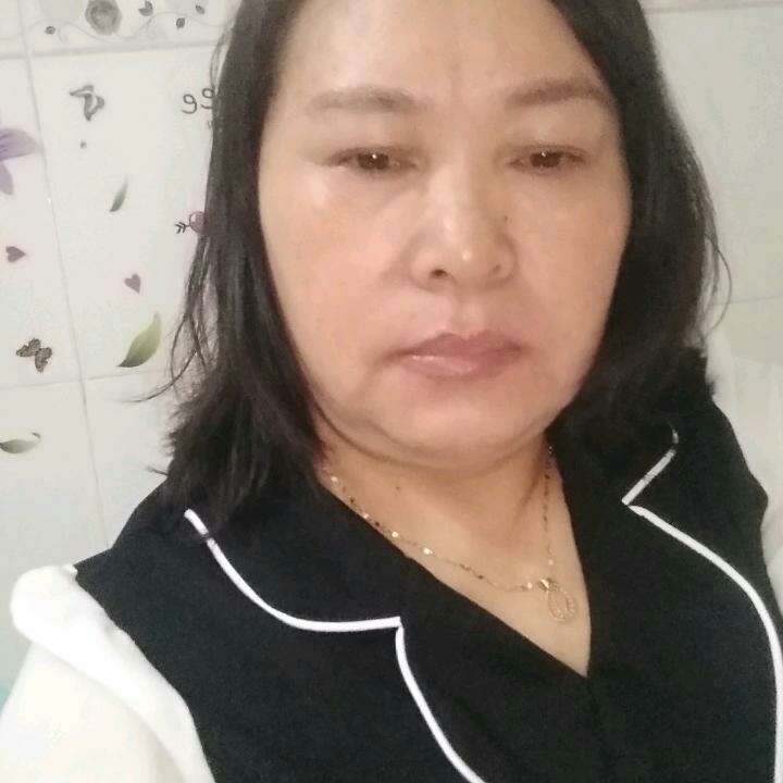 小蝴蝶改变丰富的照片