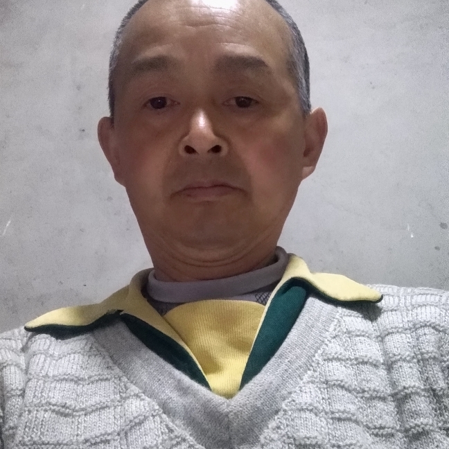 白开水笑成就的照片