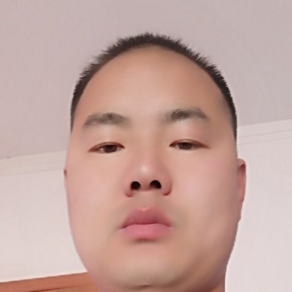 笨笨挽手小天鹅的照片