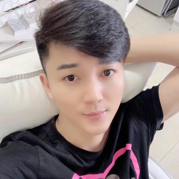 戒指坦率的照片