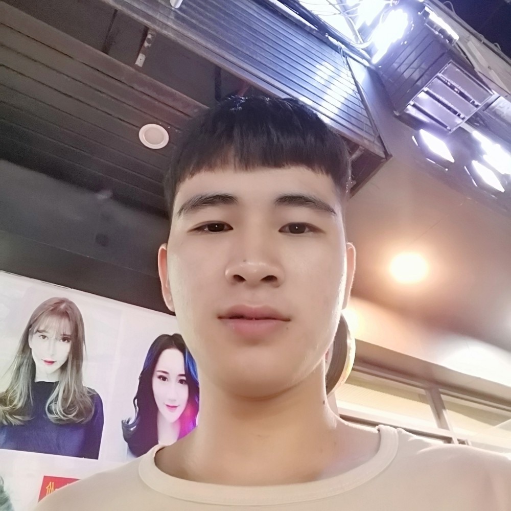 爱笑相许沧澜的照片