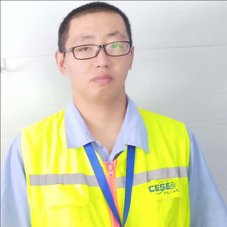 真淳深拥微凉的照片