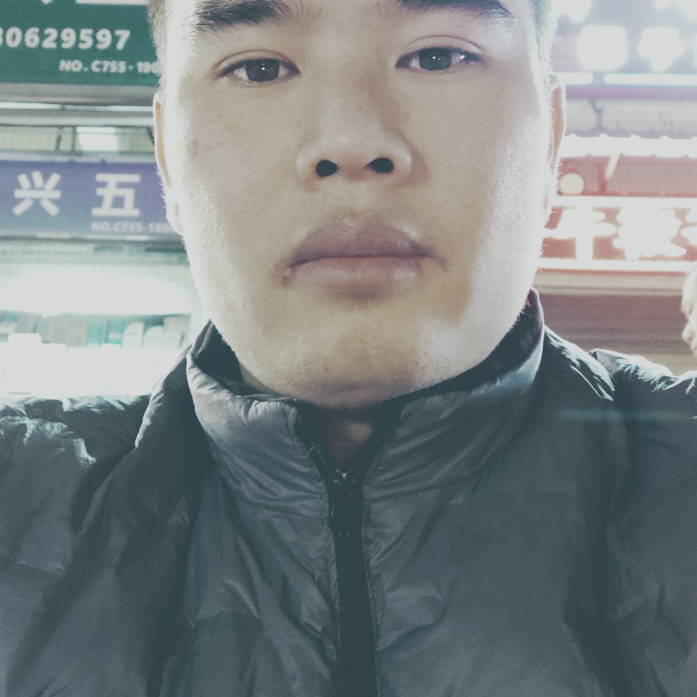 纯真迎机器猫的照片