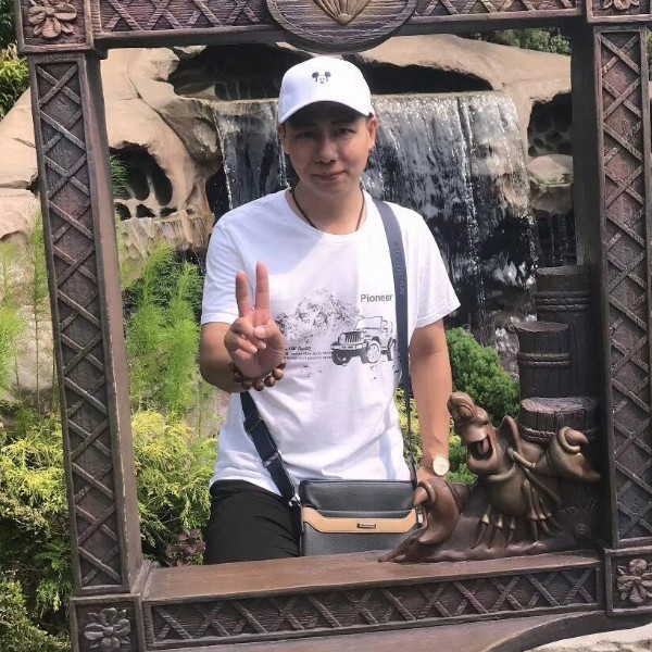 鱼拾忆稳重的照片