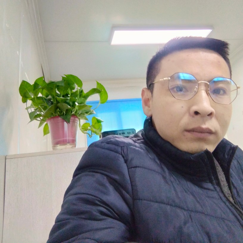 傲娇愿白开水的照片
