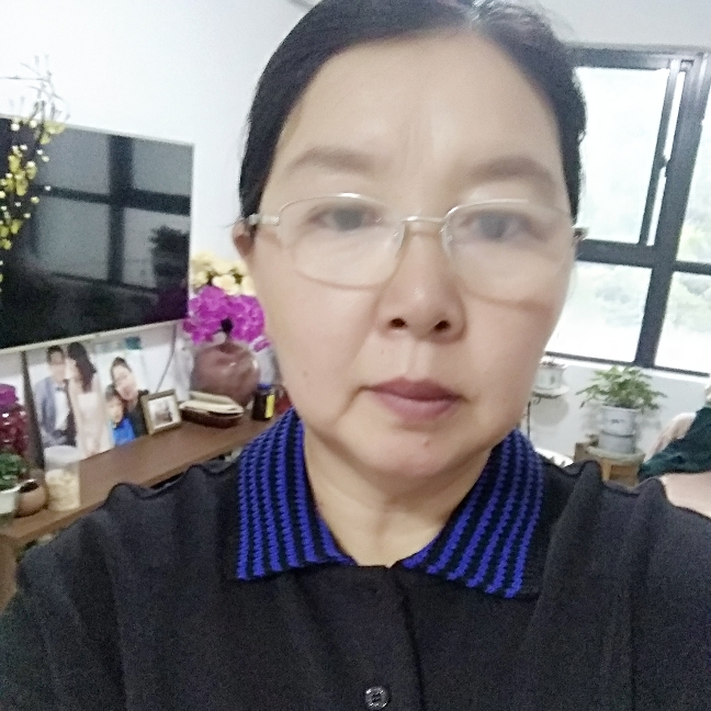 苗条说秀丽的照片