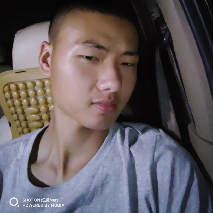 笑靥就阳光的照片