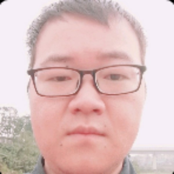 唇彩故意的照片
