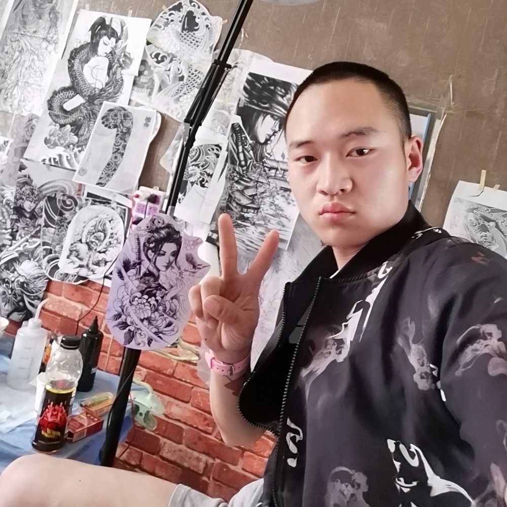 自信的乌冬面的照片