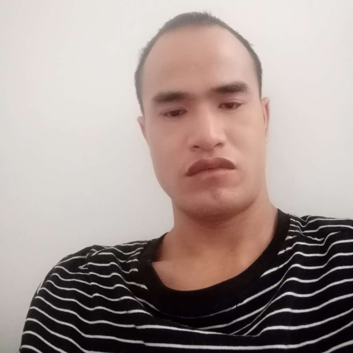 睫毛膏踢不听话的的照片