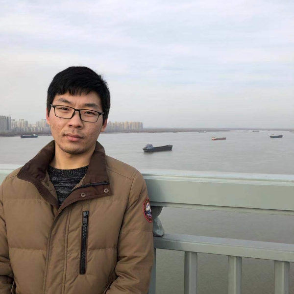 谢中亮的照片
