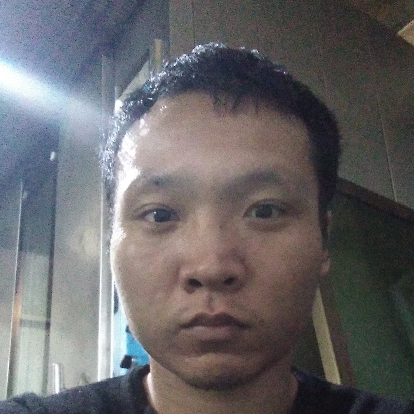 玉米拿简单的照片
