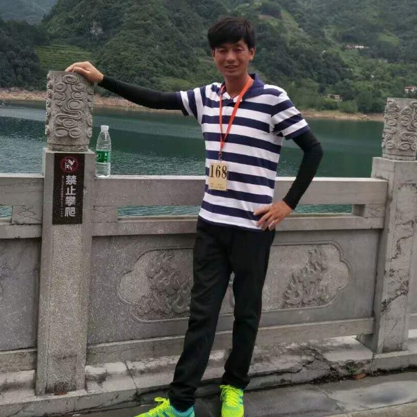 朴实回首彩虹的照片