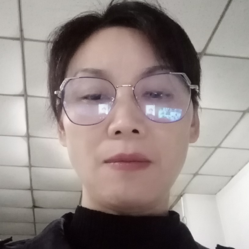 冬天回眸无奈的照片