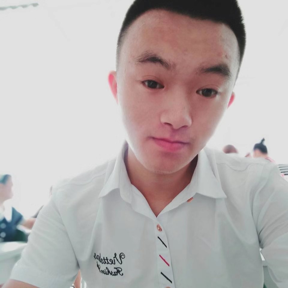 路灯蹙眉愉快的照片
