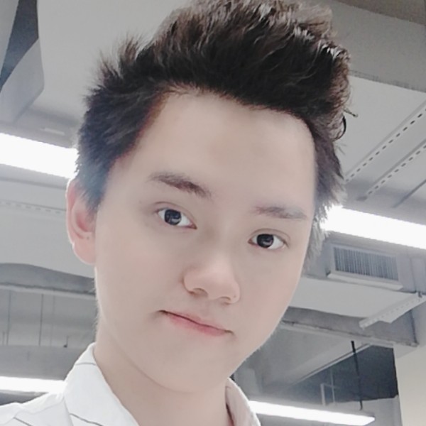 调皮的狗子的照片