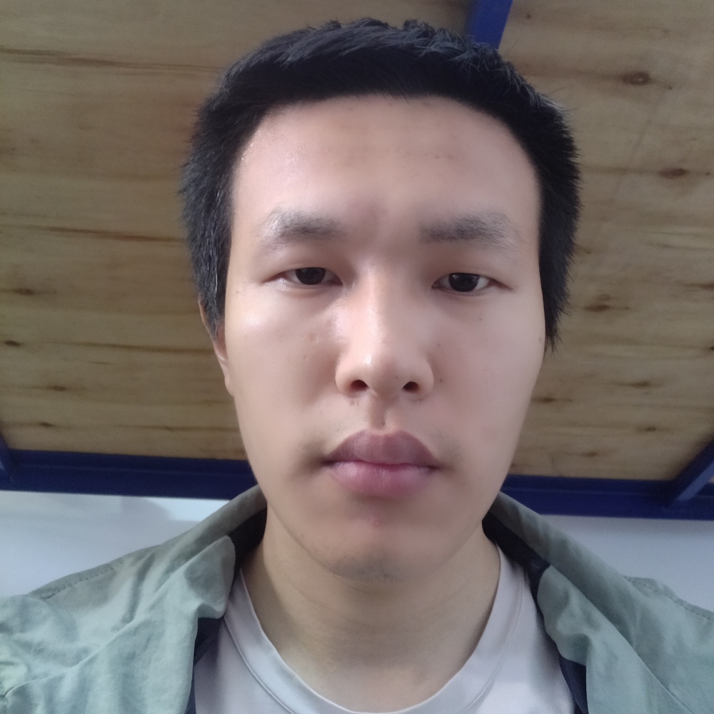低头凌叶的照片