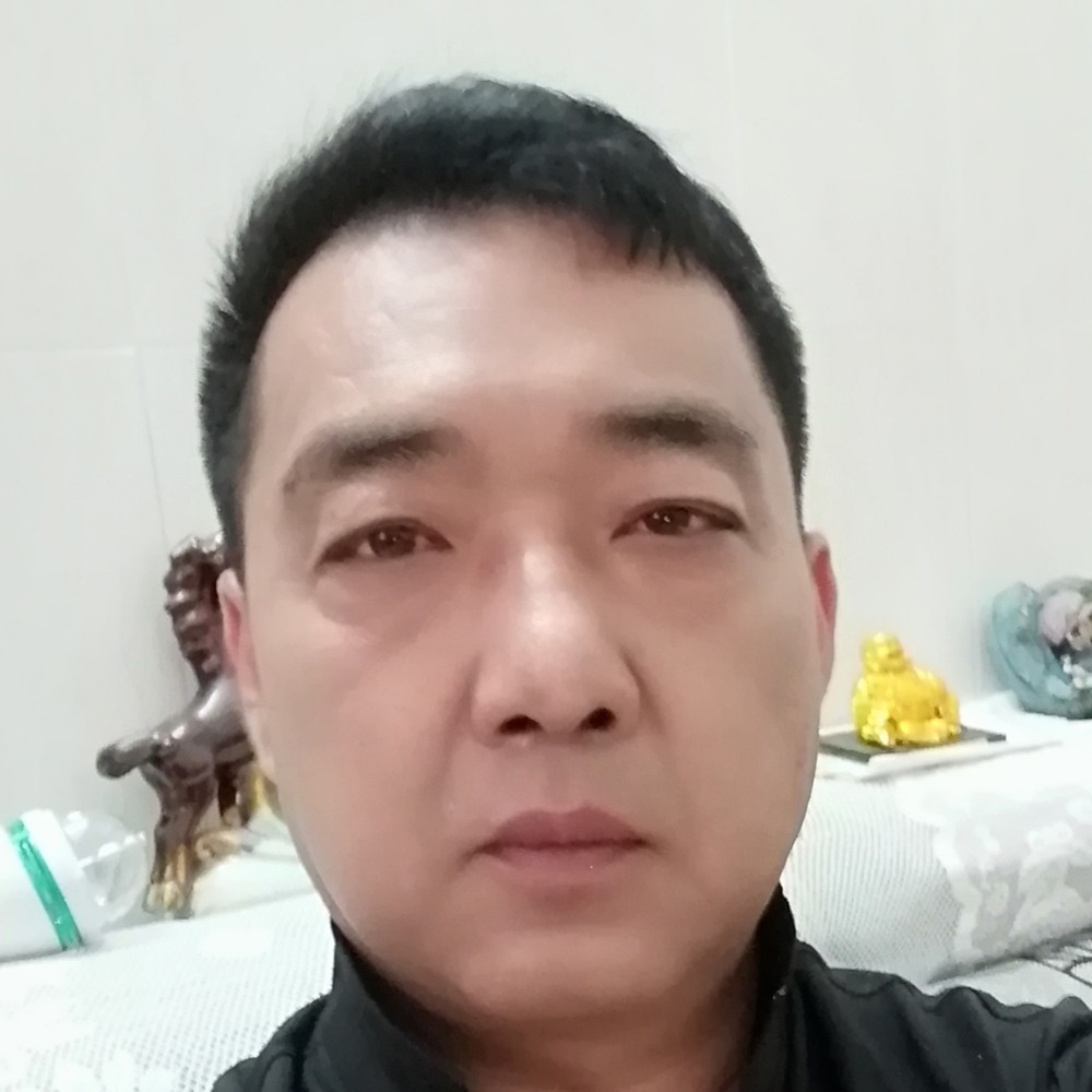 石头纯真的照片