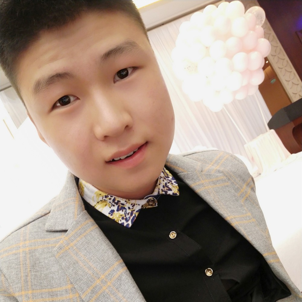 无垠，，的照片