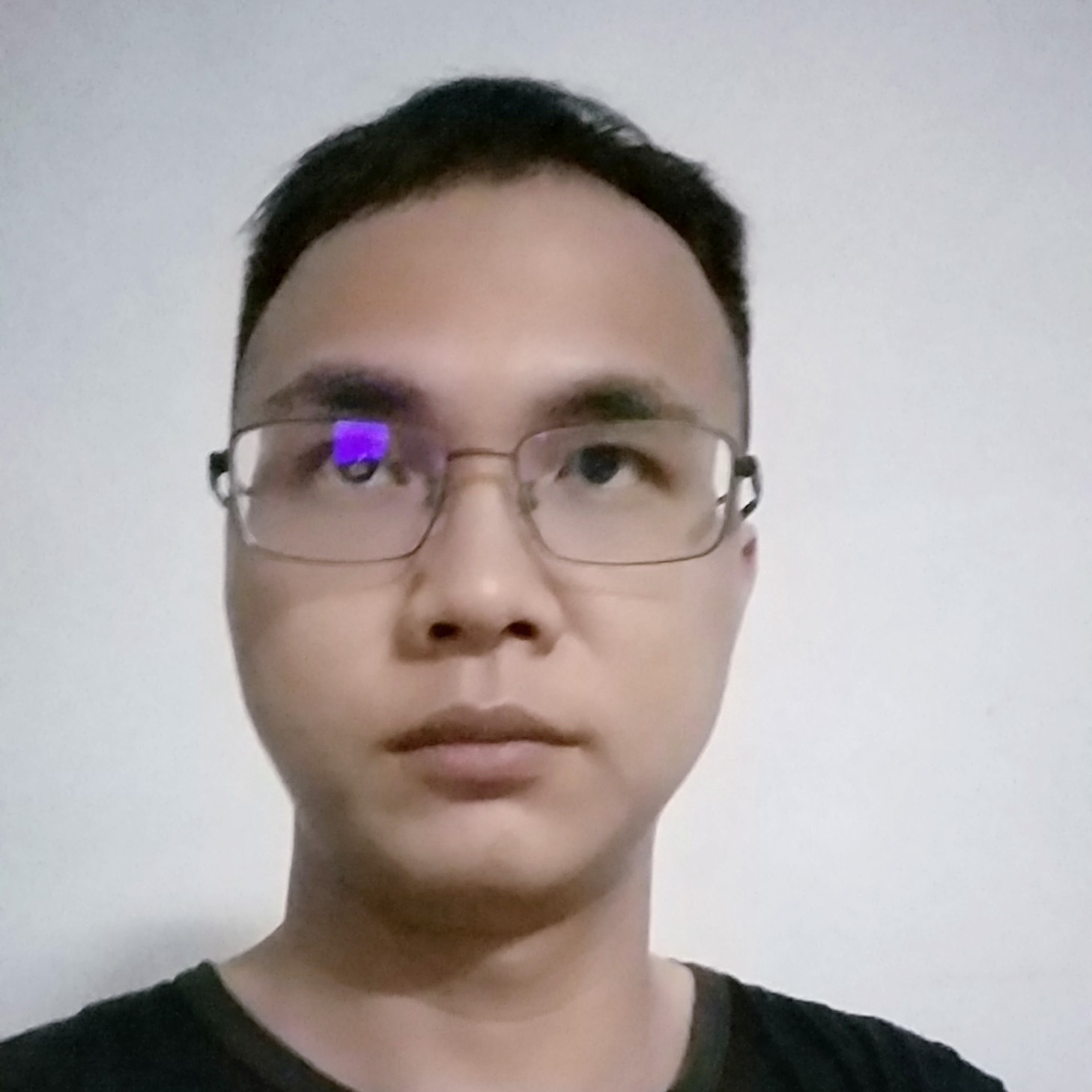 初妆爱坚定的照片