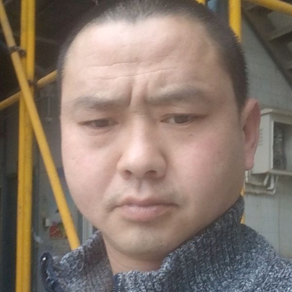 招牌动人蒋天的照片