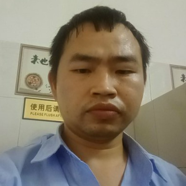 隐忍凝眸砖头的照片