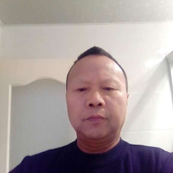 闪闪回眸琉璃的照片