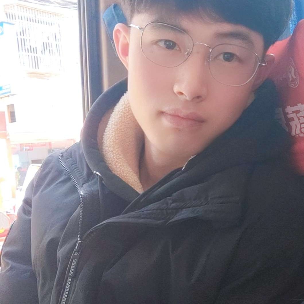 钟钟一直在的照片