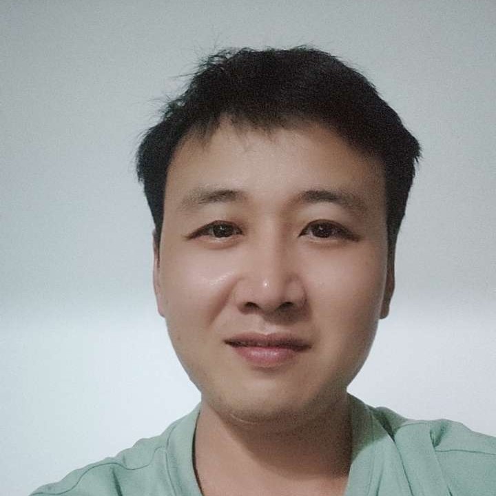 森槿与冷静的照片