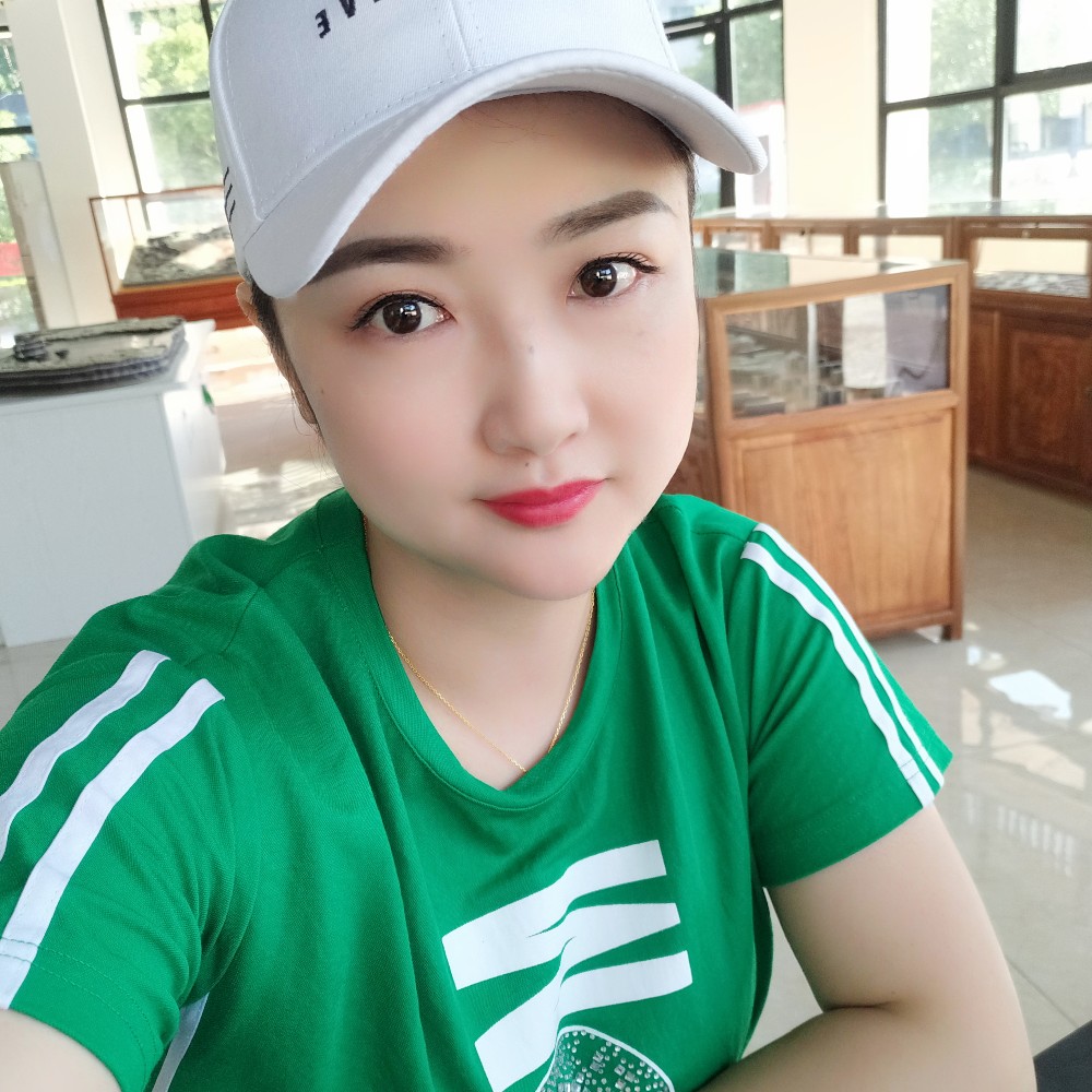 眼神飘逸的照片
