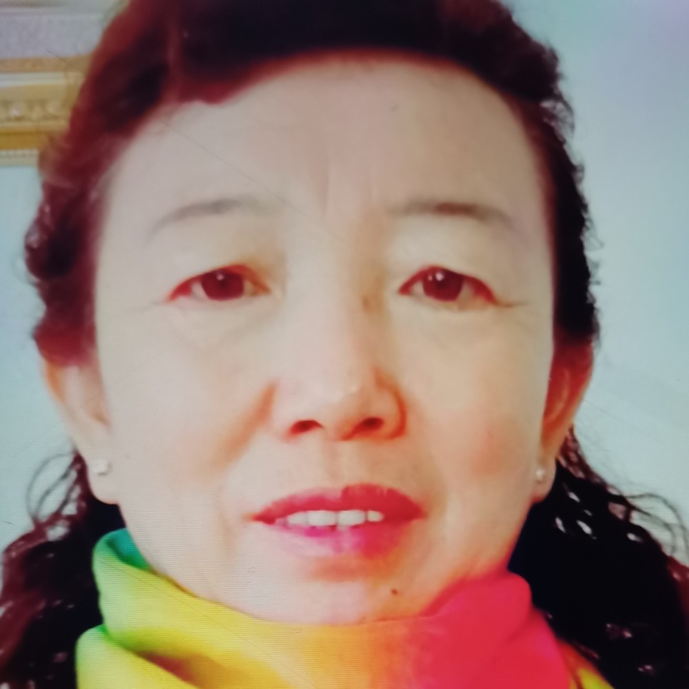 小刺猬妩媚的照片