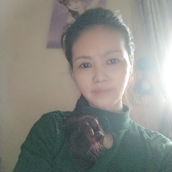 欧学兰的照片