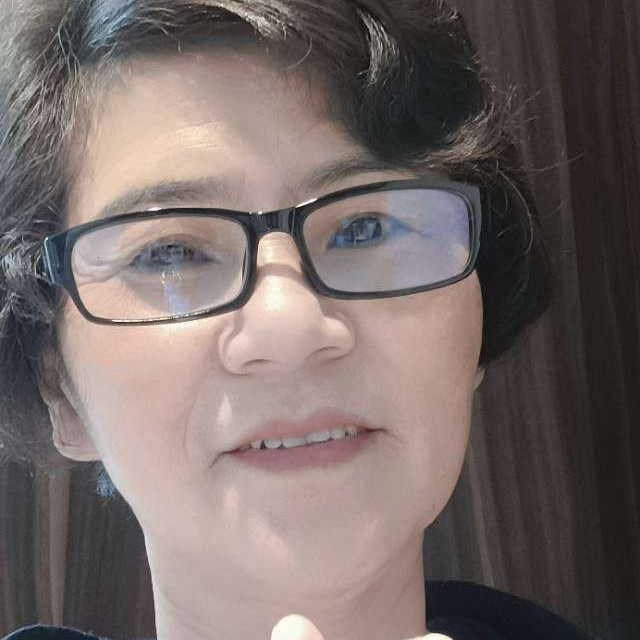 阳光开郎的燕子的照片
