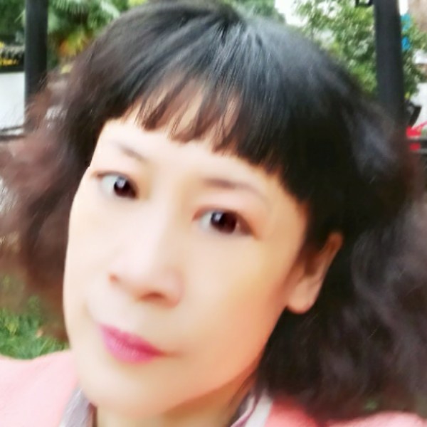 包容回眸盼望的照片