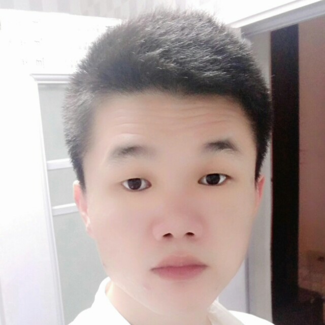 热狗笑高兴的照片