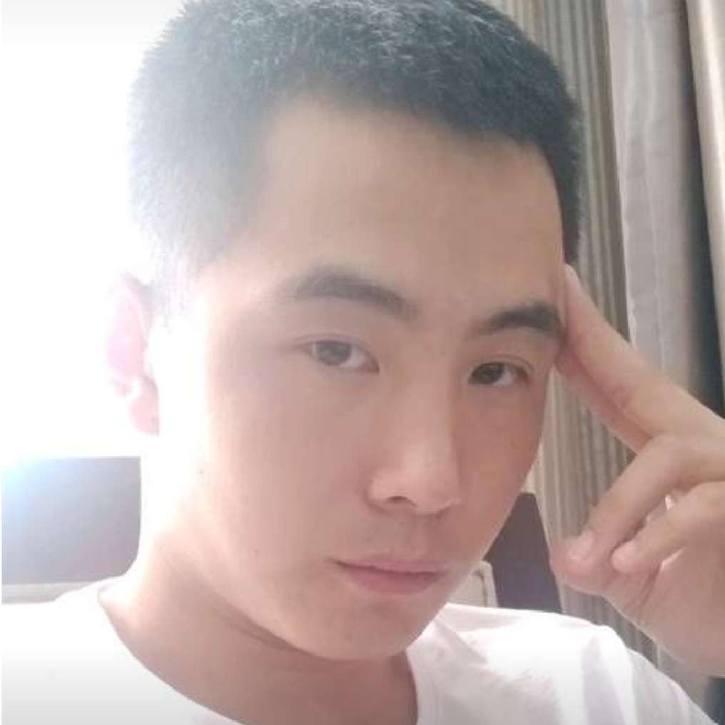 奇迹等于高大的照片