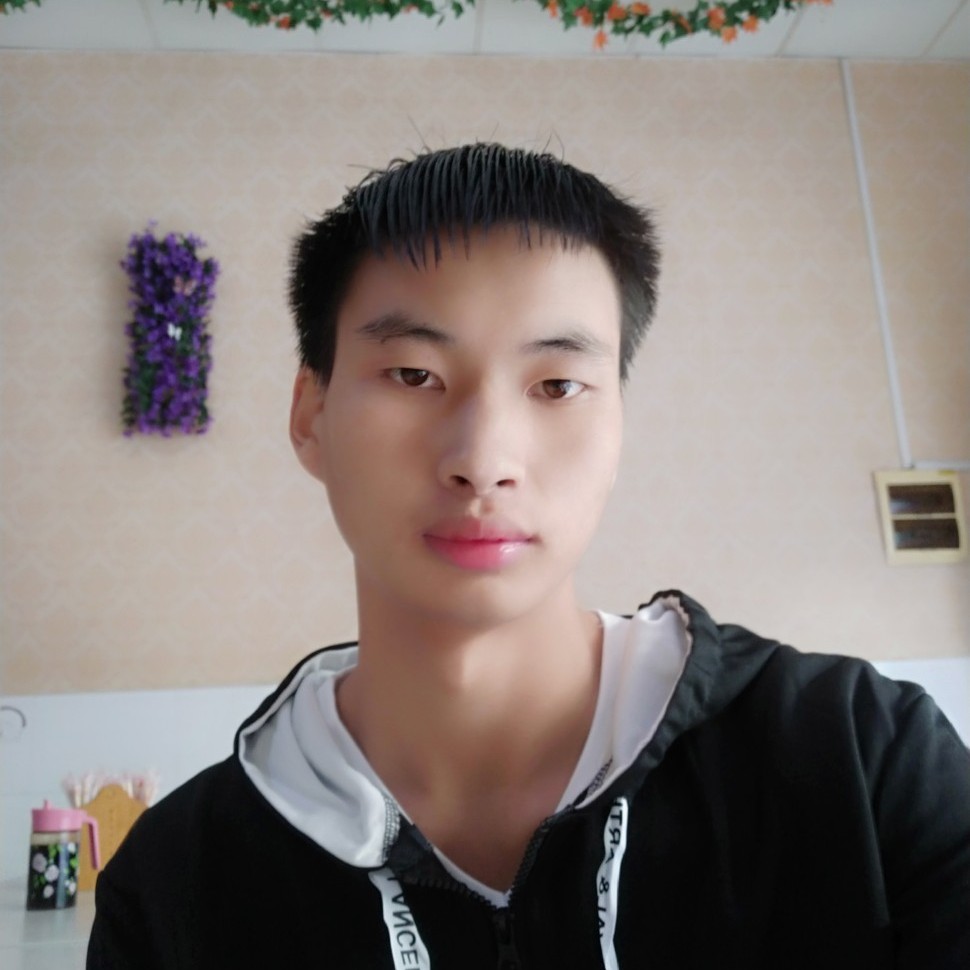 若溪深拥单薄的照片