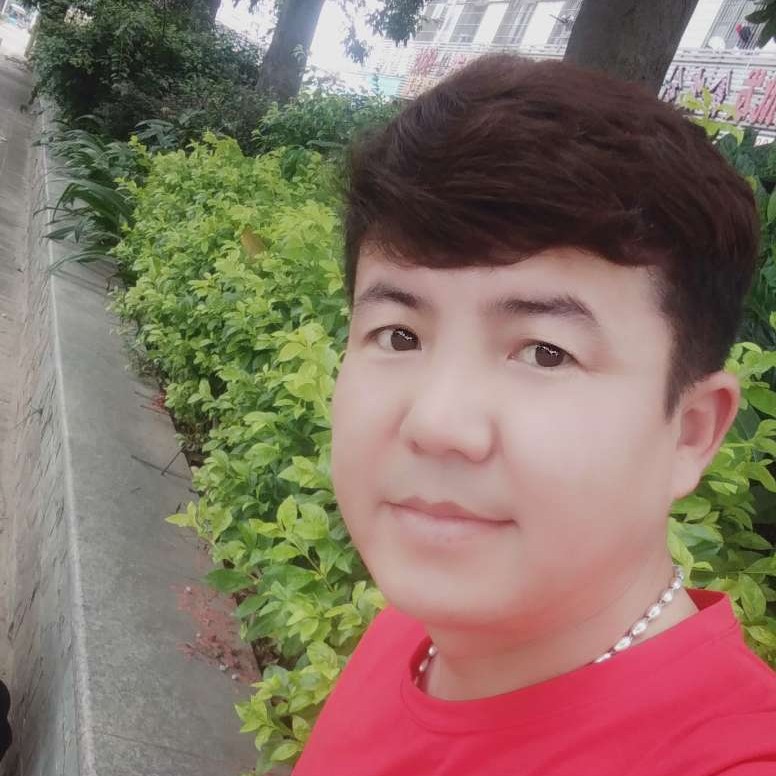 笑点低浅吻思恋的照片