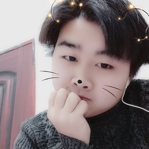 孤行的小男孩的照片