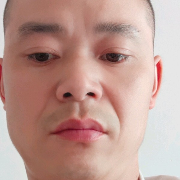 钢铁侠给温柔的照片