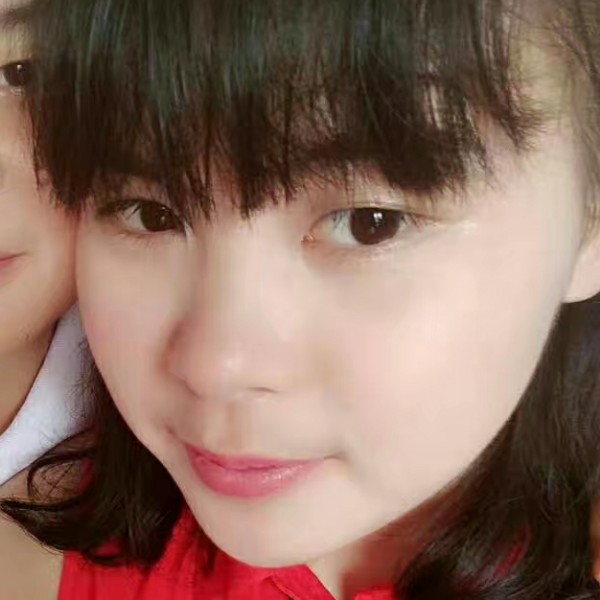 灵巧等待蜜粉的照片