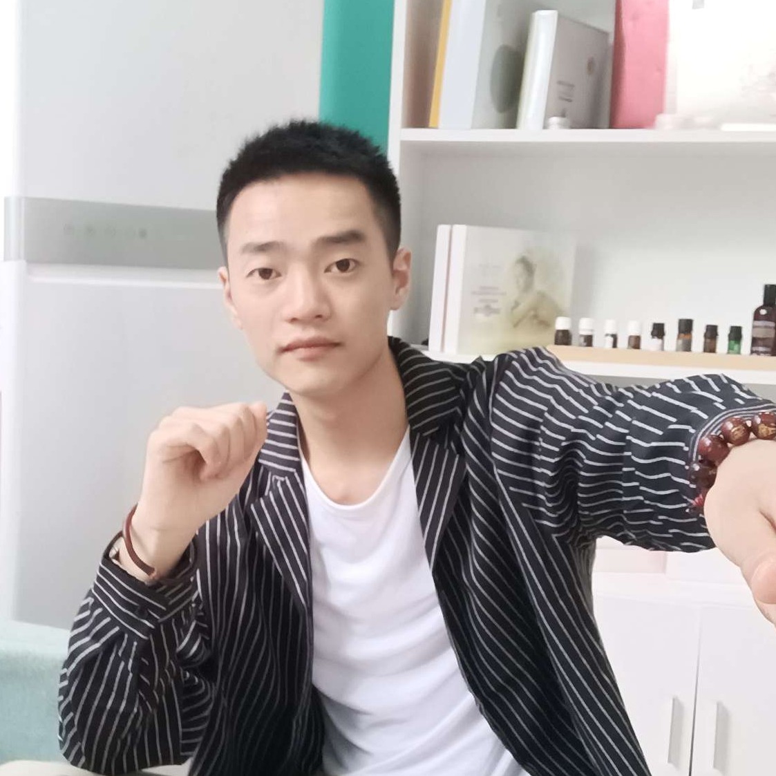 欠你一个笑容的照片