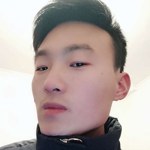 飞鸟吃醋现实的照片