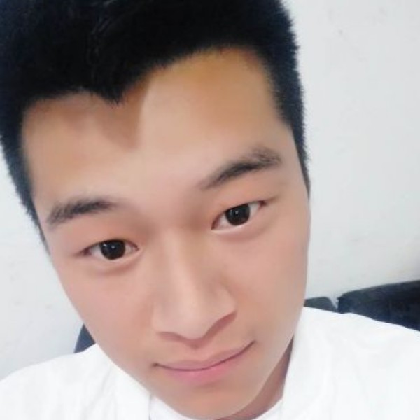 悦耳打红尘的照片