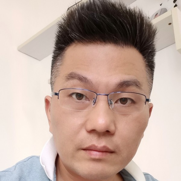 凉城方怡然的照片